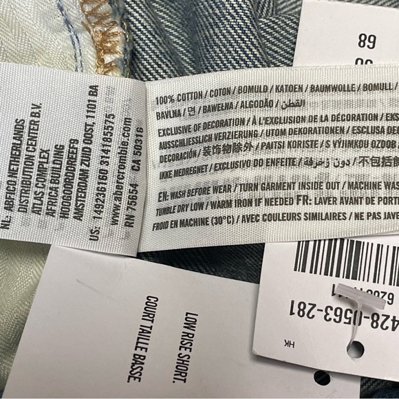 NEW Abercrombie & Fitch Low Rise Denim Jean Cuffed Shorts Womens 29 Distressed - Picture 6 of 7